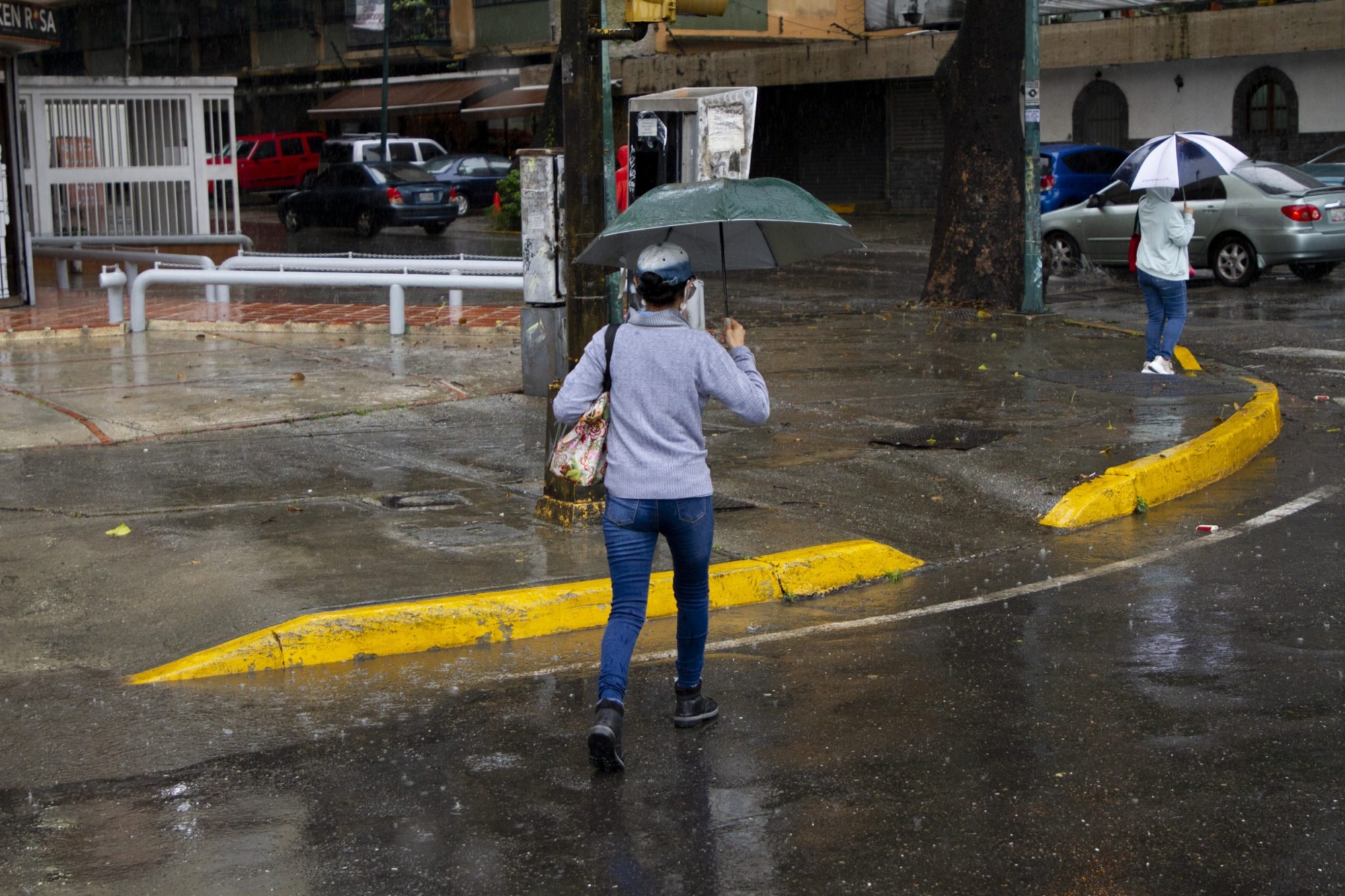 Autoridades alertas por fuertes lluvias en Aragua
