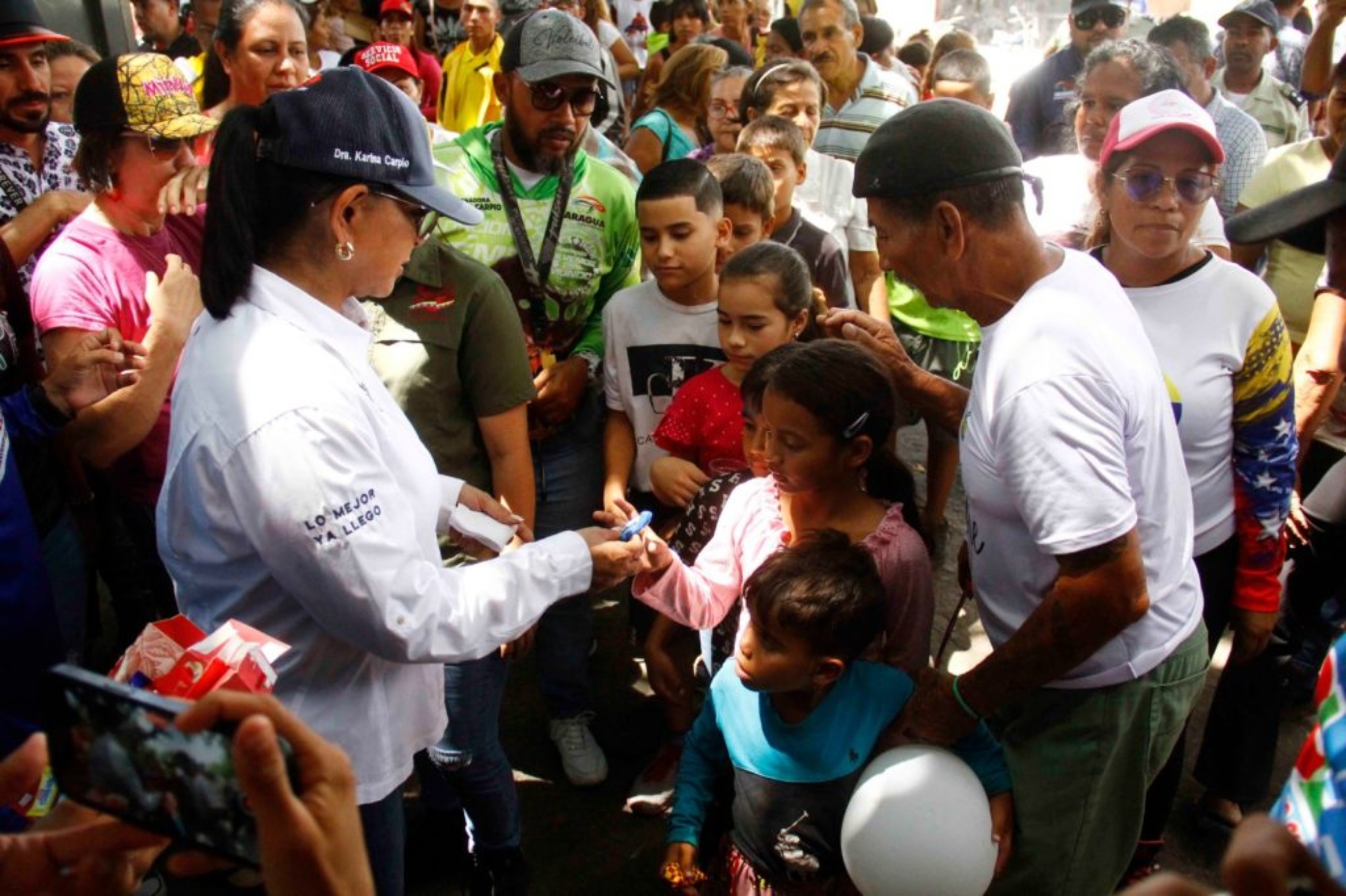 Despliegue social beneficia a familias aragüeñas