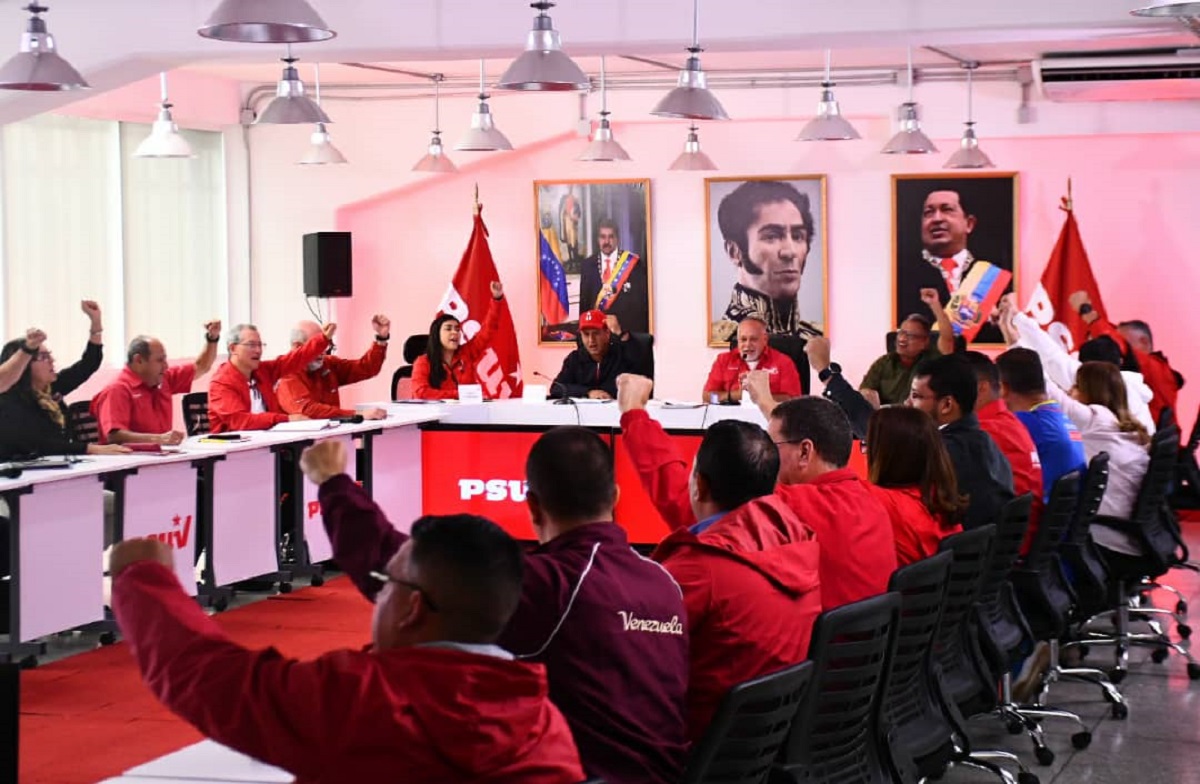 PSUV: "nos mantenemos movilizados para defender la patria"