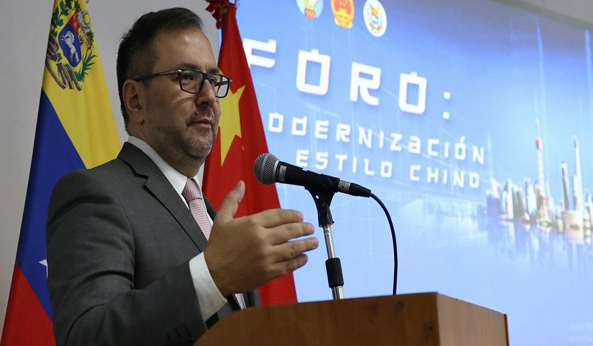 Canciller Gil resalta relación de cooperación entre Venezuela y China