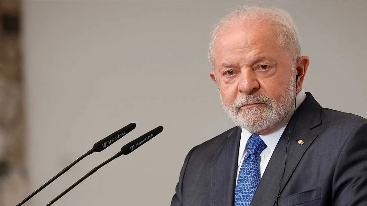 Presidente Lula se encuentra estable tras operación de cadera