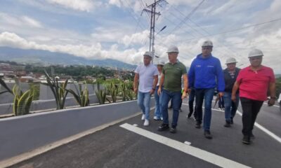 Reparan Falla de borde vial en San Cristóbal