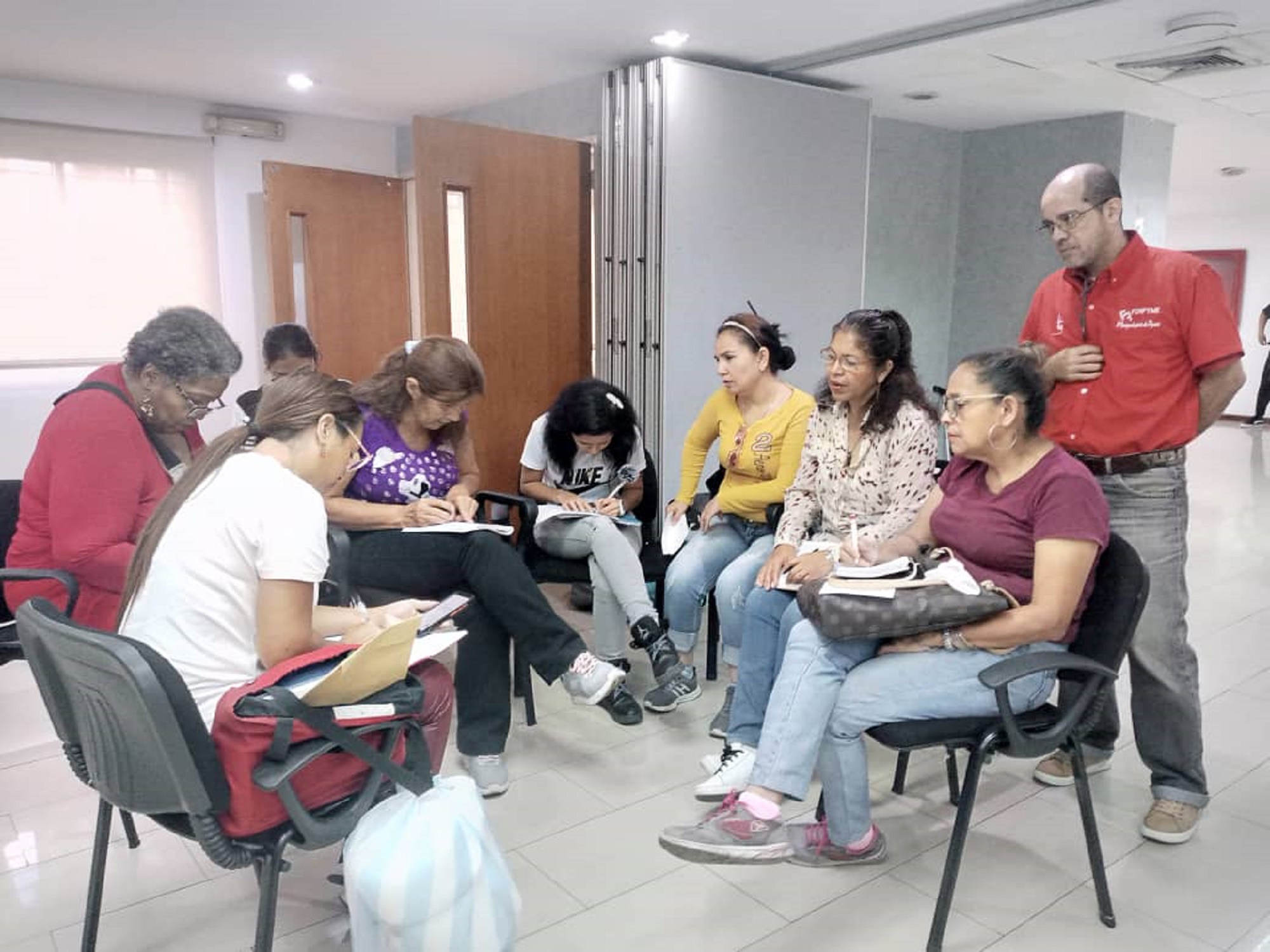 BanMujer instruye a emprendedores en Estructuras de Costos