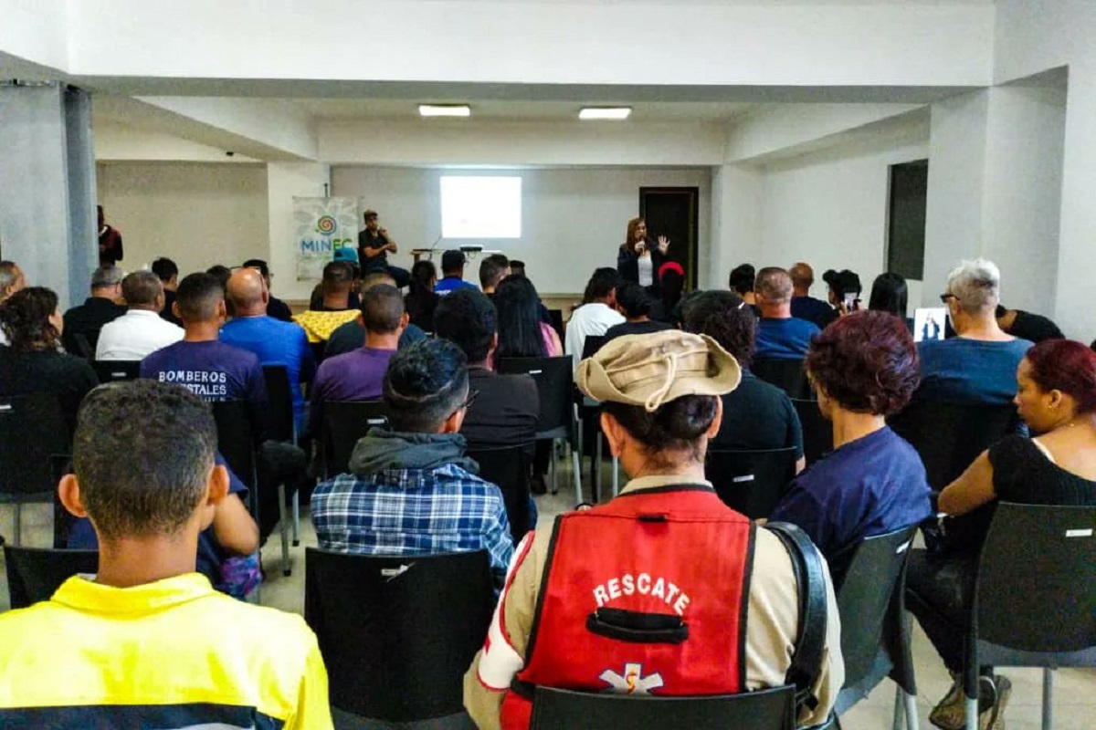 Presentan taller sobre elaboración de mapas de riesgo comunitario