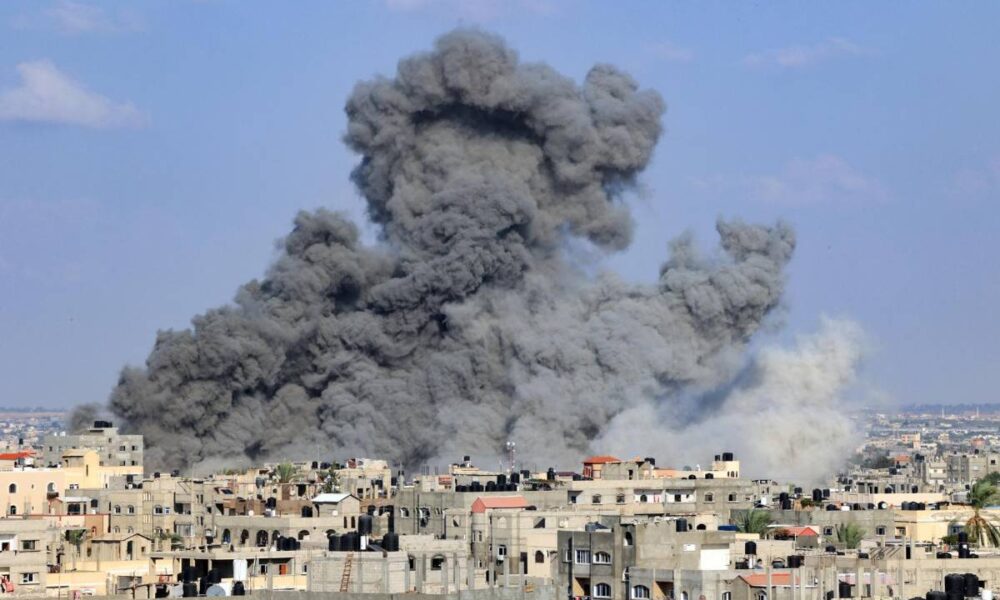 Israel bombardea Siria ante tensión en Medio Oriente