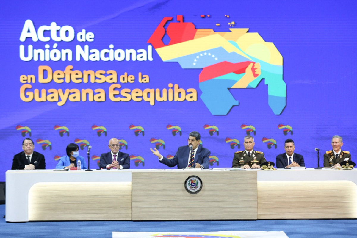 Unión nacional: Presidente Maduro insta a defender la verdad