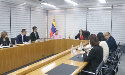 Venezuela y China revisan estrategias de cooperación en salud