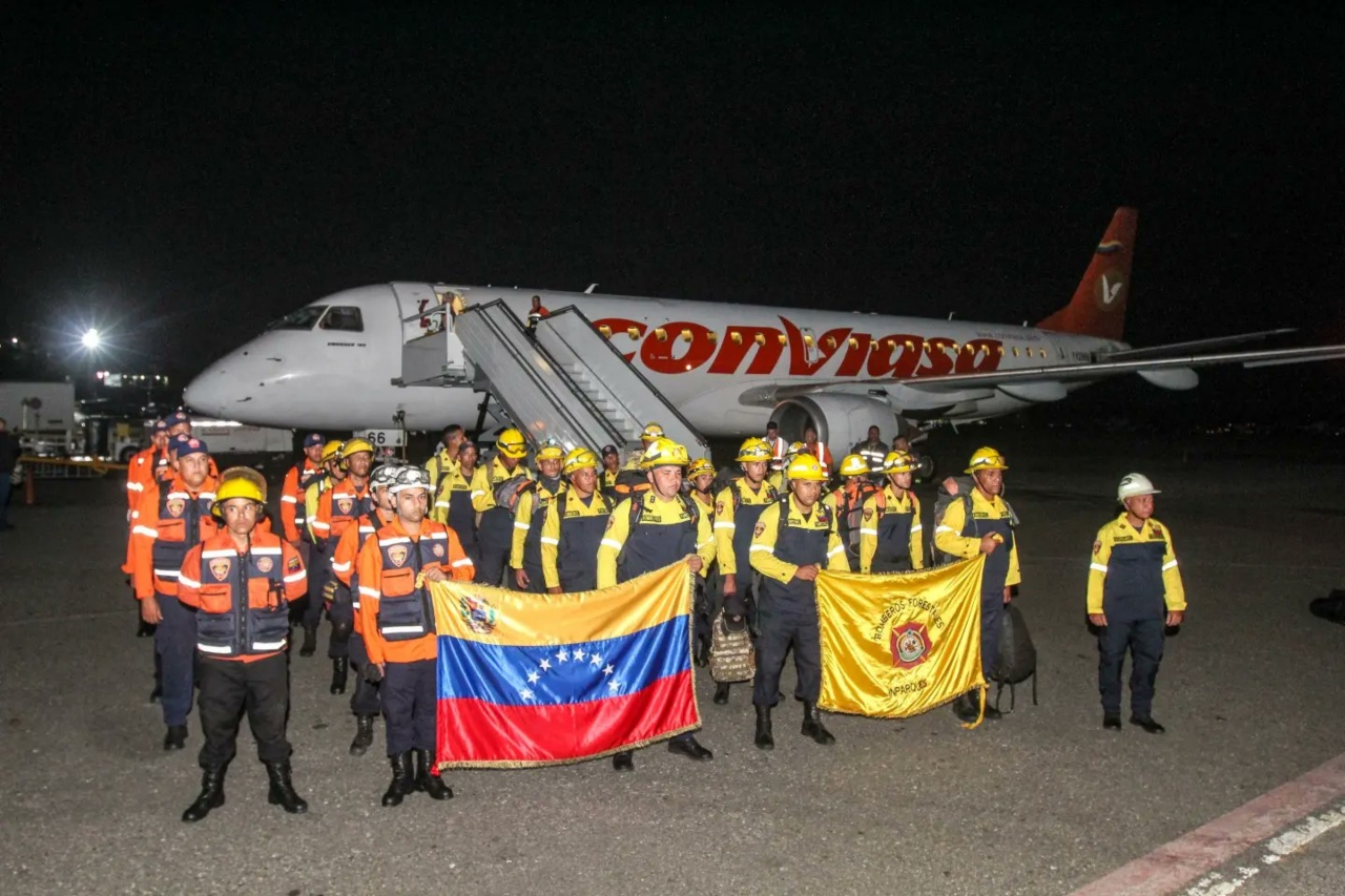 Fuerza de Tarea Humanitaria llega a Bolivia para mitigar incedios