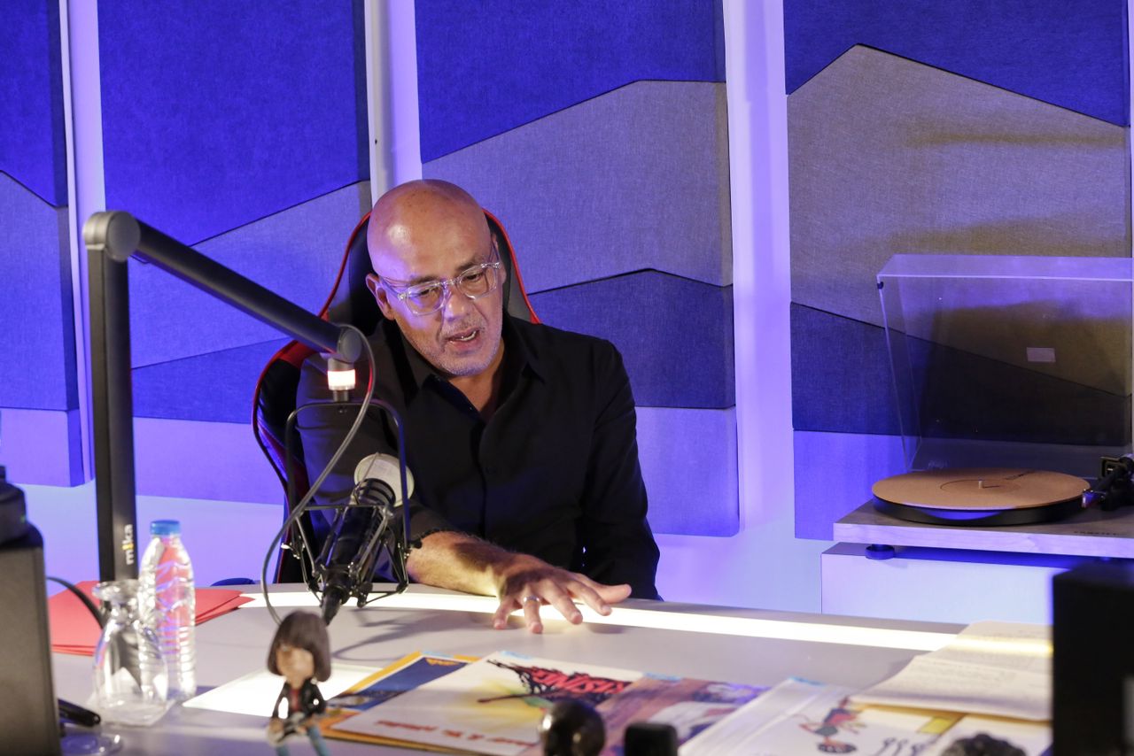 "El mar que me regalas" muestra el imaginario de Jorge Rodríguez