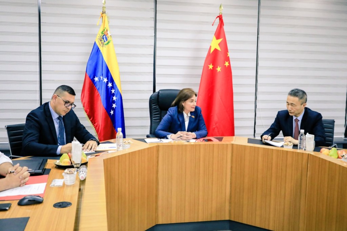 China y Venezuela profundizan cooperación bilateral aeroespacial