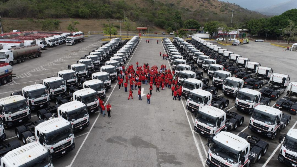Llegan nuevas unidades tractoras para mejorar distribución de combustible