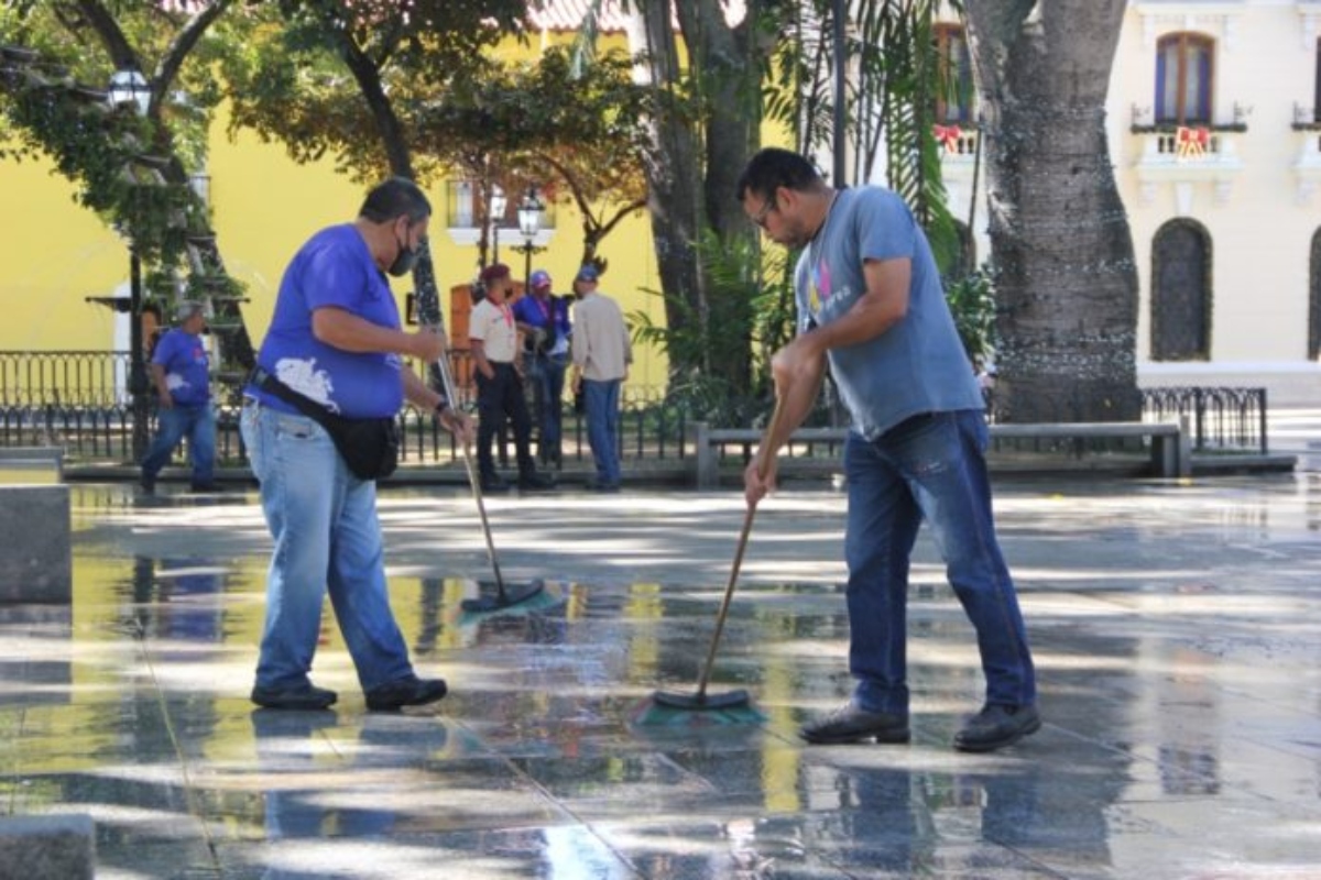 Realizan mantenimiento profundo al Centro Histórico de Caracas