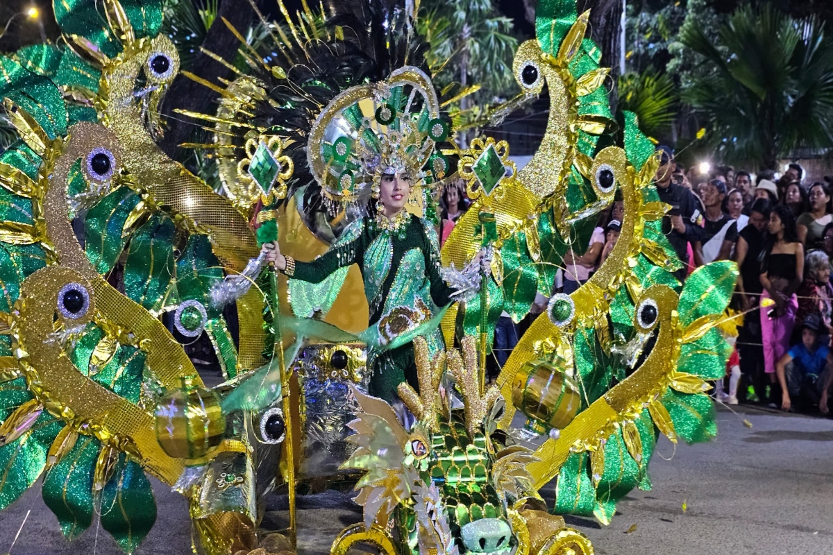 Guasipati festeja el carnaval por todo lo alto
