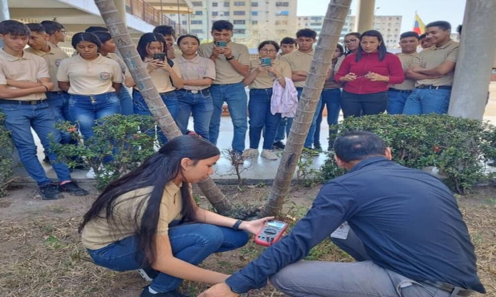 Dictan taller "Sistemas Eléctricos y puesta a Tierra" en Bolívar