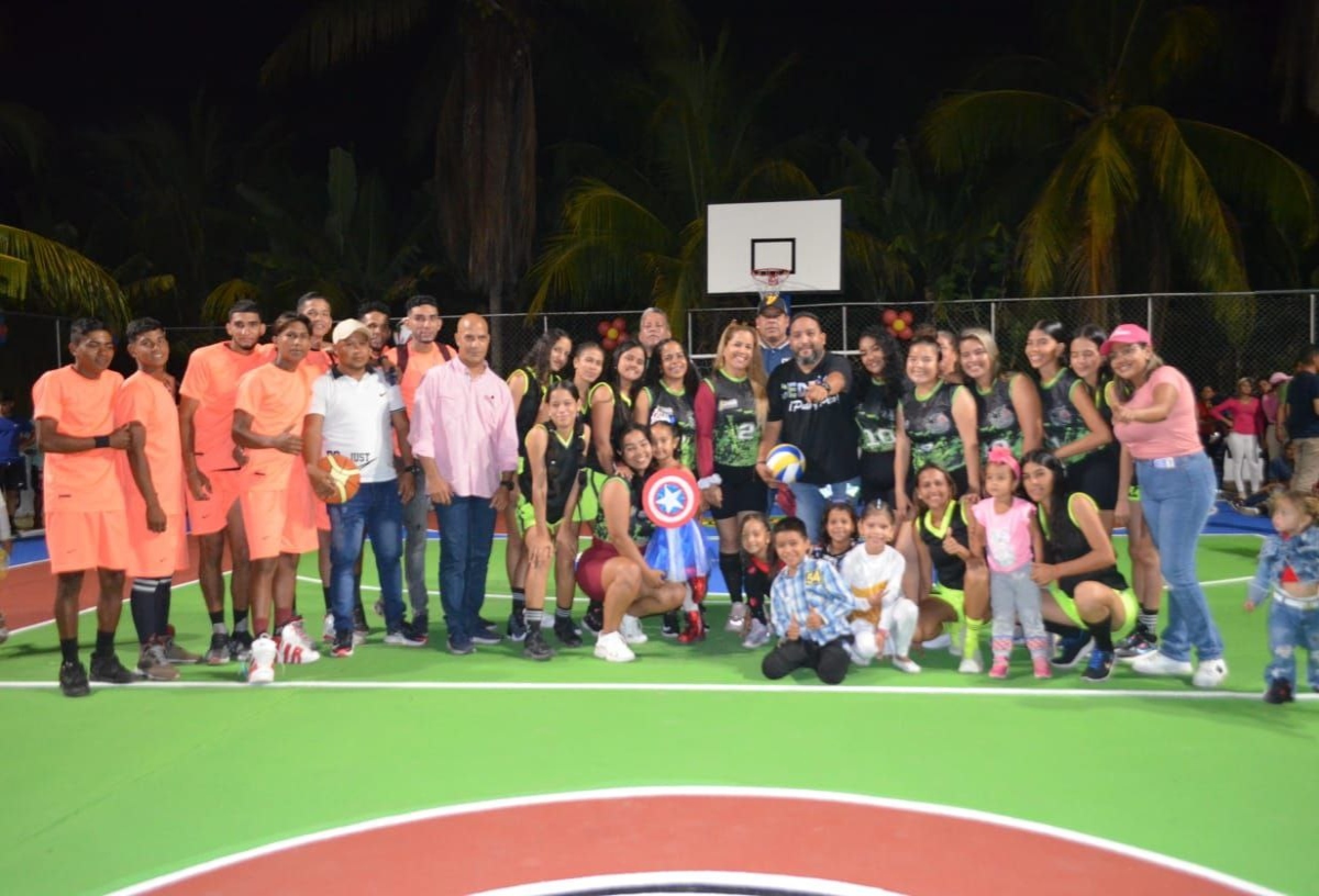 Mejoran cancha deportiva en Bejucales