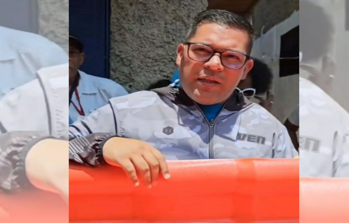 Entregan techos para viviendas en Pinto Salinas