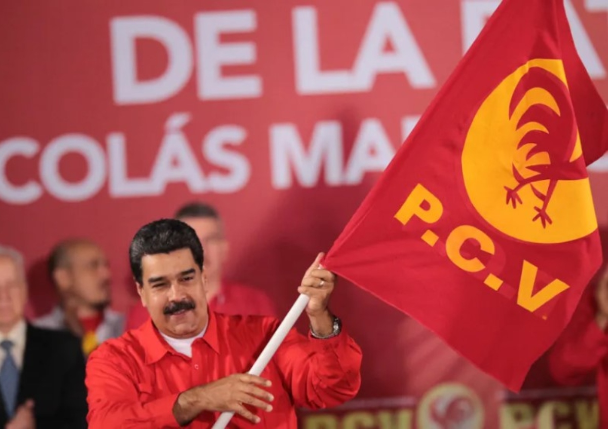 GPPSB inscribe candidatura del presidente Maduro ante el CNE