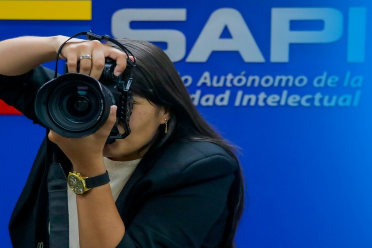Sapi inicia concurso de fotografía en el mes de la mujer