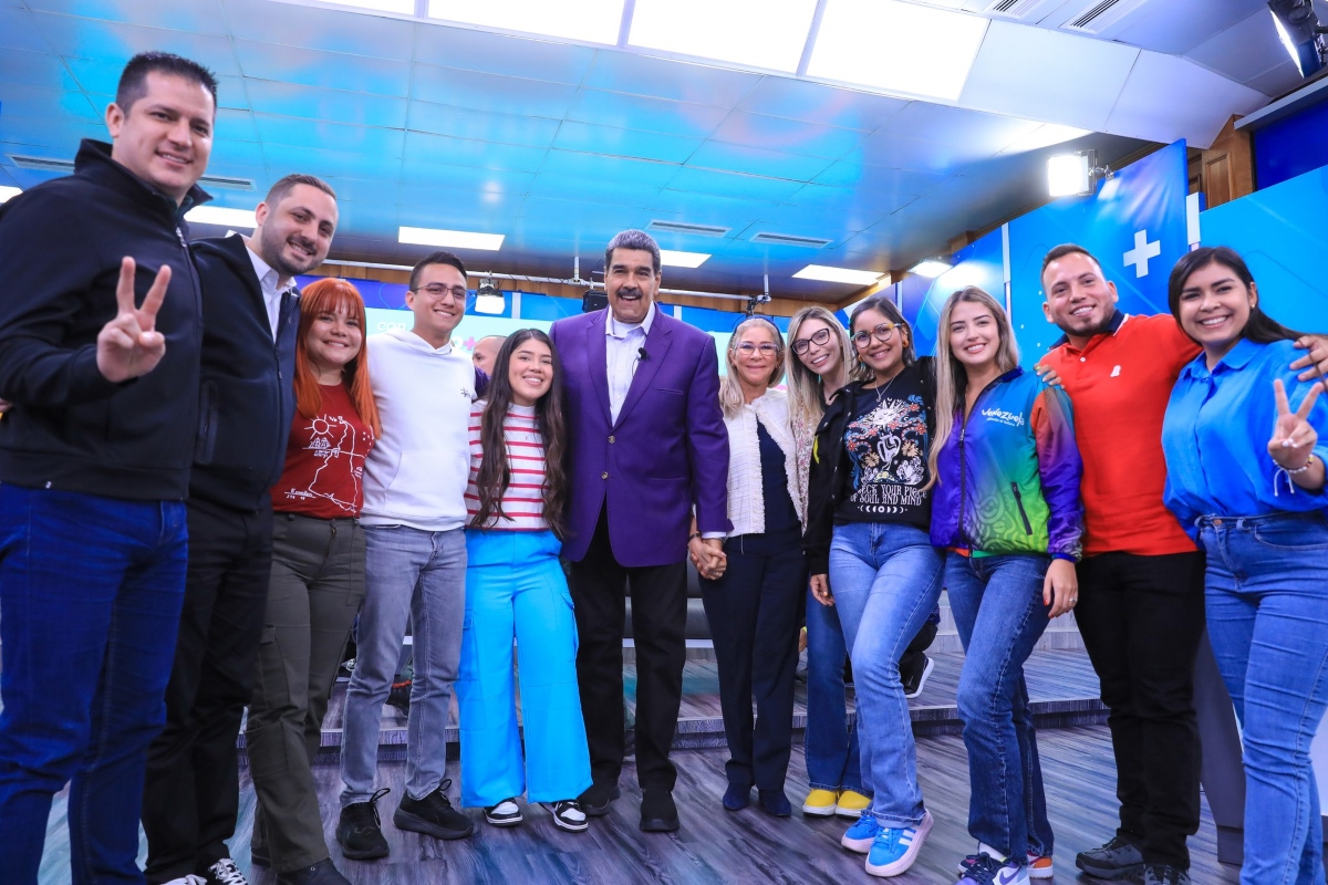 Presidente Maduro revisa balance de Misión Venezuela Joven