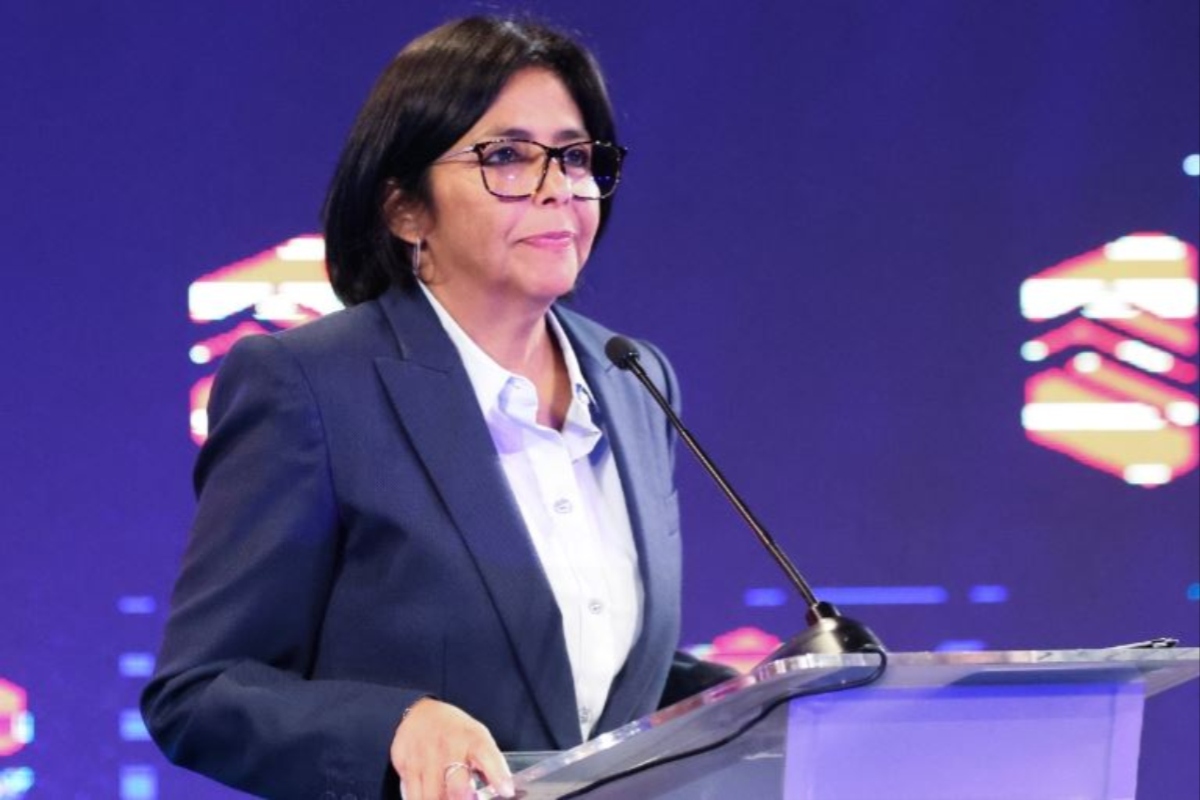 Vicepresidenta Ejecutiva expone “la verdad histórica de Venezuela” en la Haya