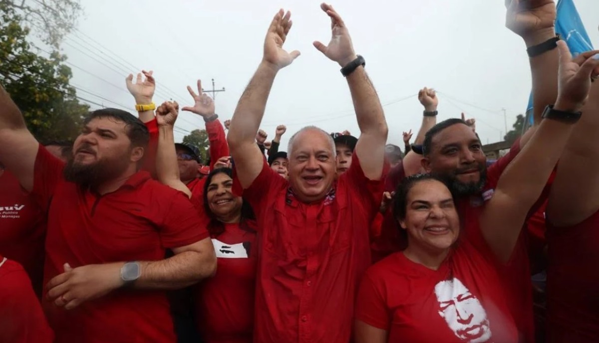Cabello: La oposición se quiere disfrazar de pueblo humilde