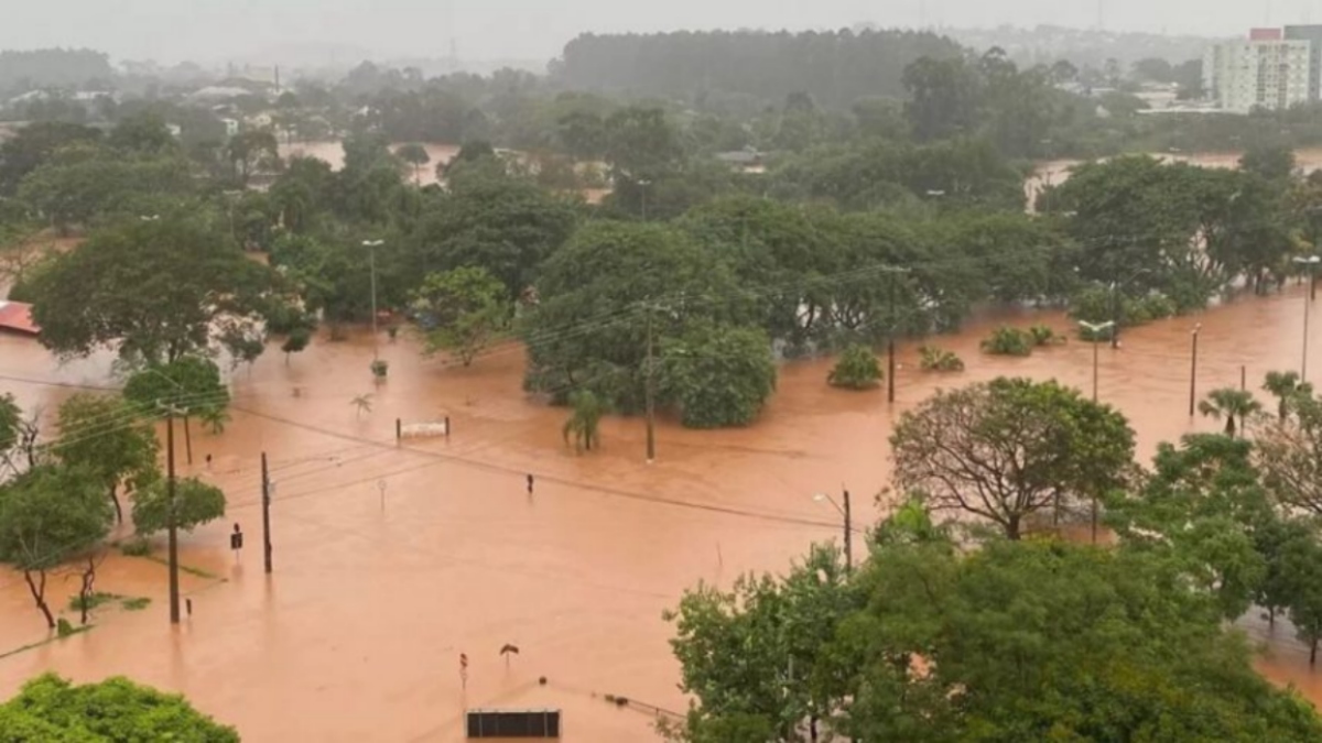 Venezuela ofrece apoyo a Brasil ante fuertes lluvias
