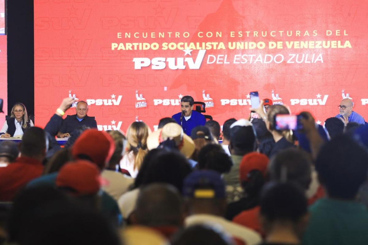 Presidente Maduro: “la siempre abandonó al pueblo”