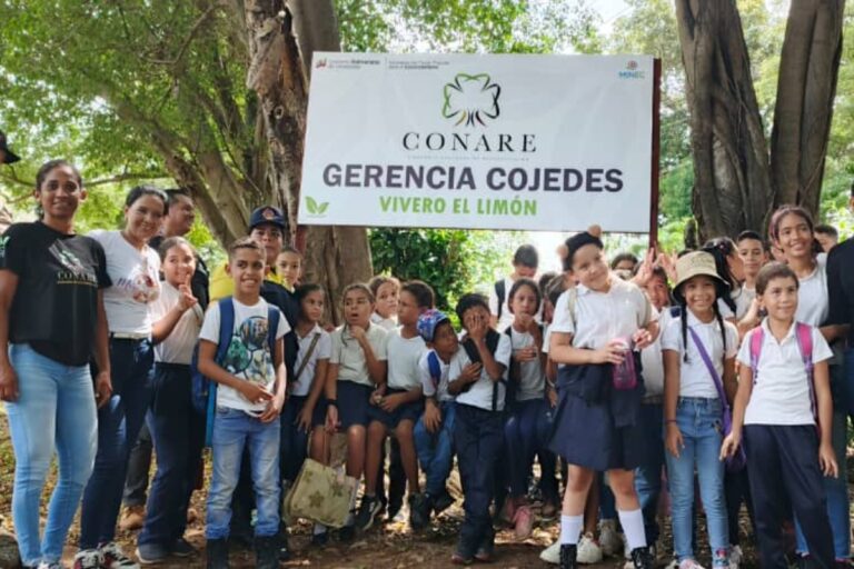 Conare Rd Estudiantes recorren sede de Conare en Cojedes