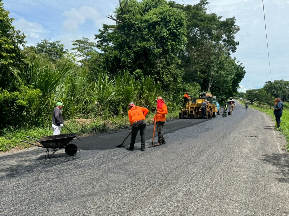 Más de 18 mil toneladas de asfalto mejoran la vialidad en Mérida