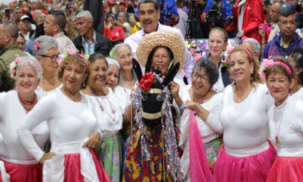 Abuelos y abuelas tendrán su crédito para emprendimiento