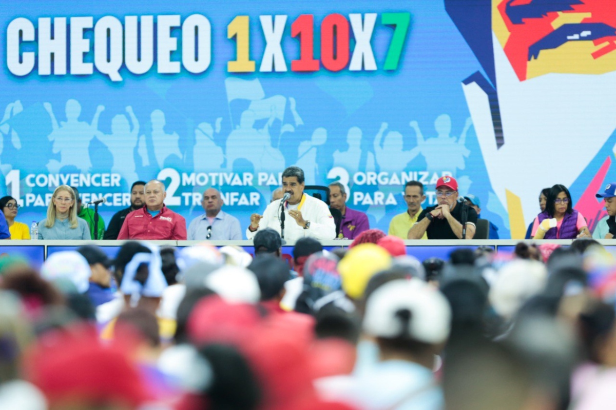 Presidente Maduro lidera chequeo de la maquinaria del 1x10x7