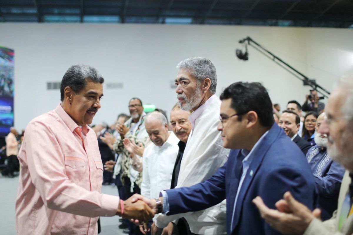 Presidente Nicolás Maduro se reúne con veedores internacionales