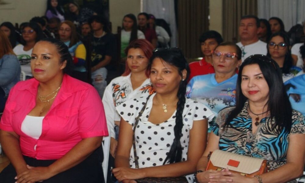Certifican guías turísticos en el municipio Santiago Mariño