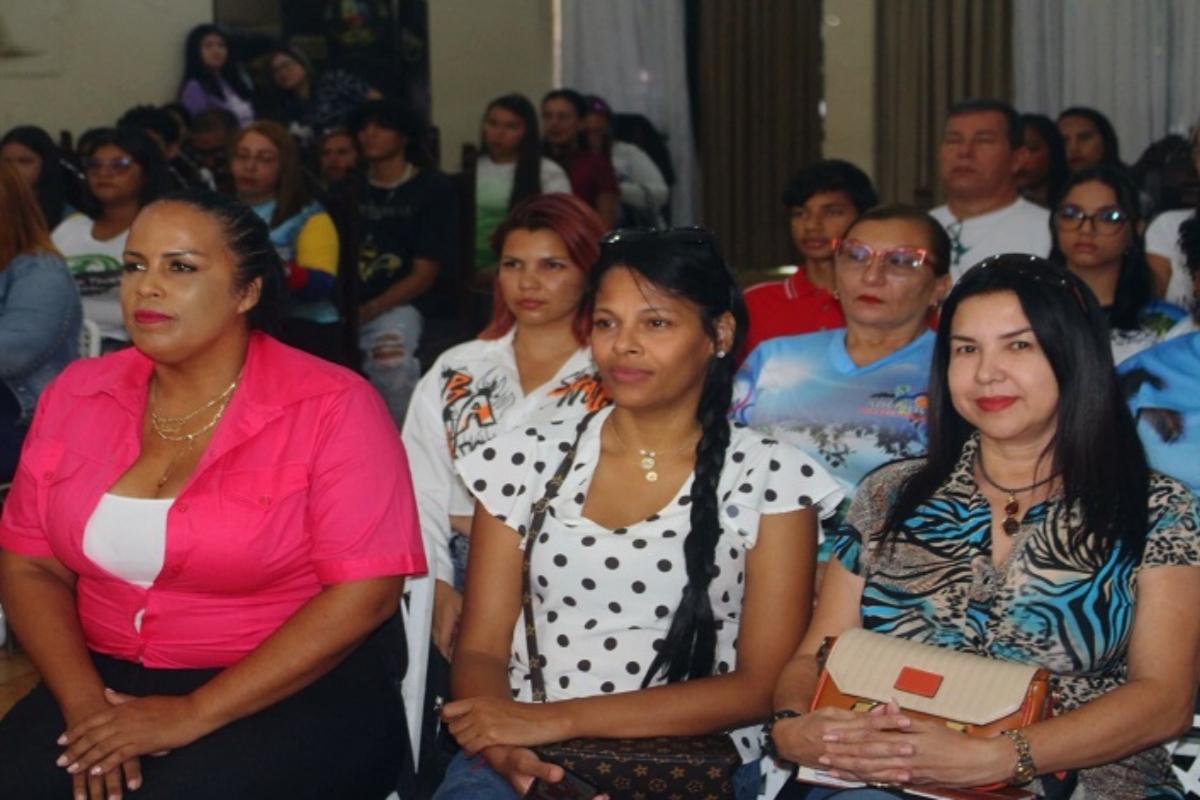 Certifican guías turísticos en el municipio Santiago Mariño
