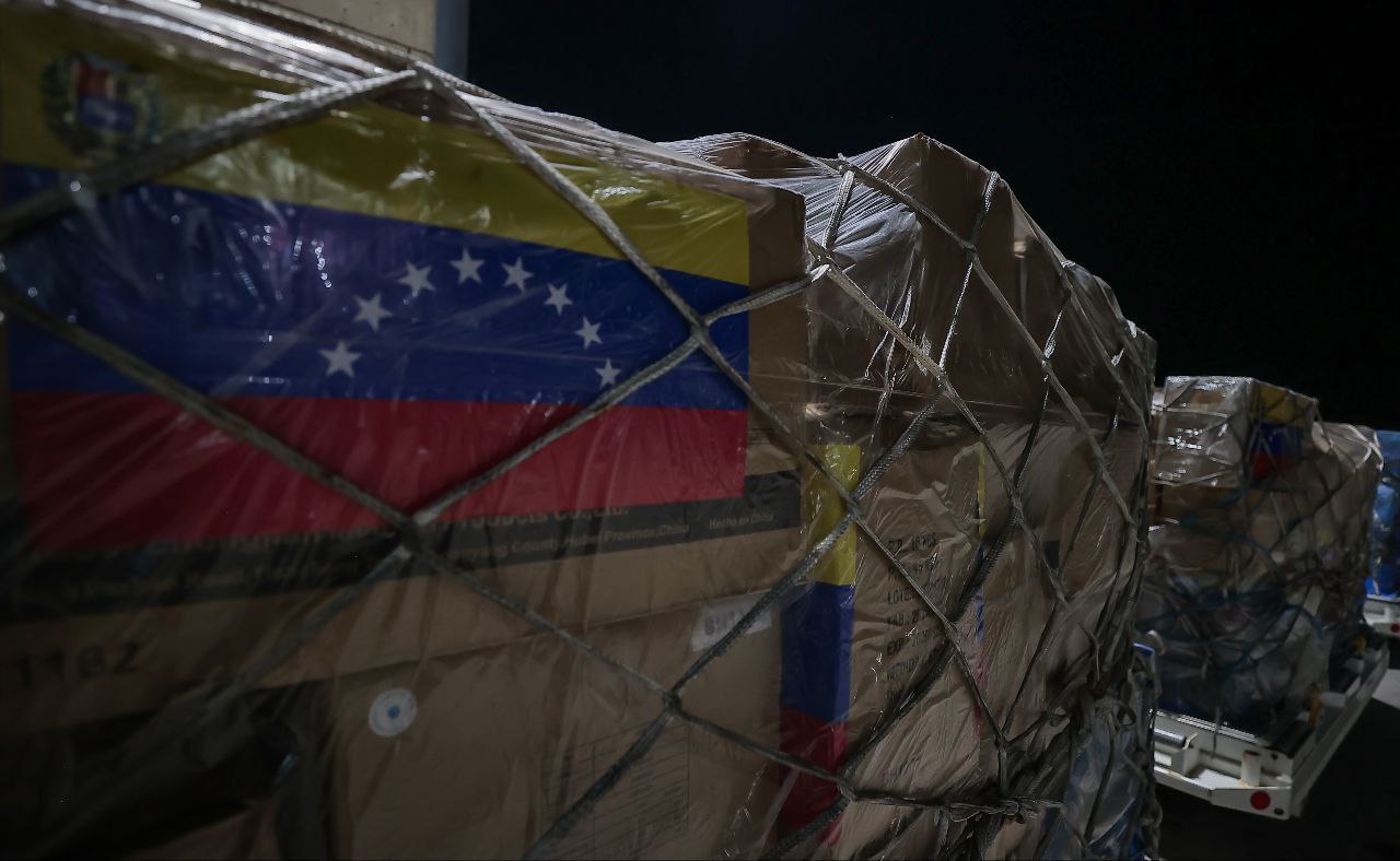 Casi 14 toneladas de insumos fueron enviados al Líbano