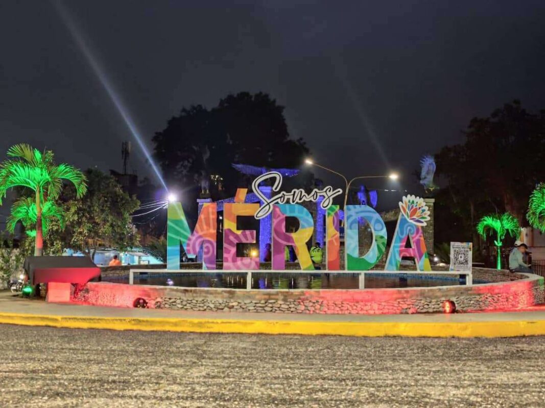 Embellecen entrada norte de la Ciudad de Mérida
