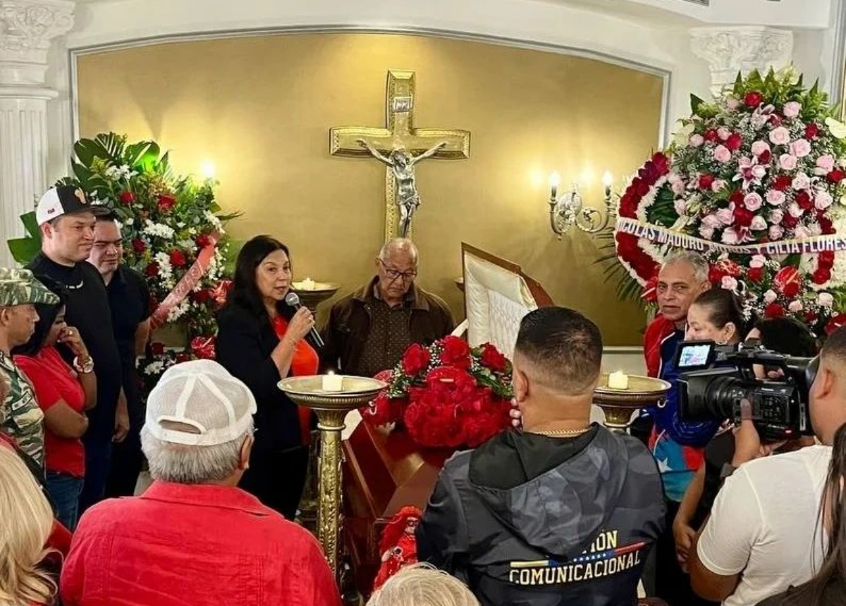 PSUV rindió homenaje póstumo a "Caperucita Roja"