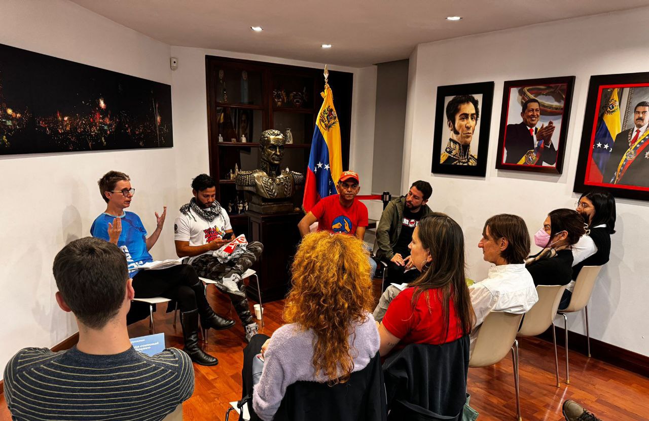 Conversatorio con comuneros se realizó en Consulado de Barcelona