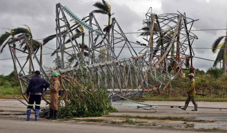 Venezuela enviará nuevo cargamento de ayuda humanitaria a Cuba
