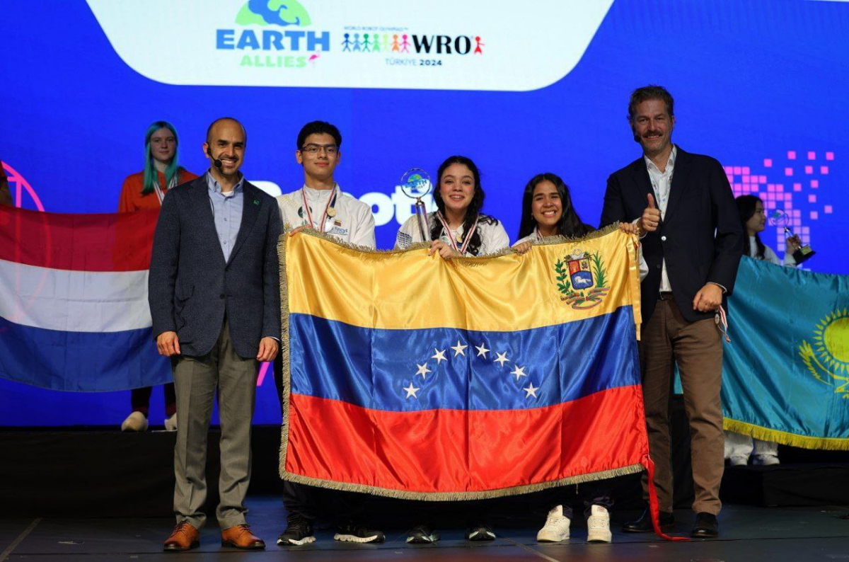 Venezuela logra primer lugar en Olimpiada de Robótica Türkiye 2024