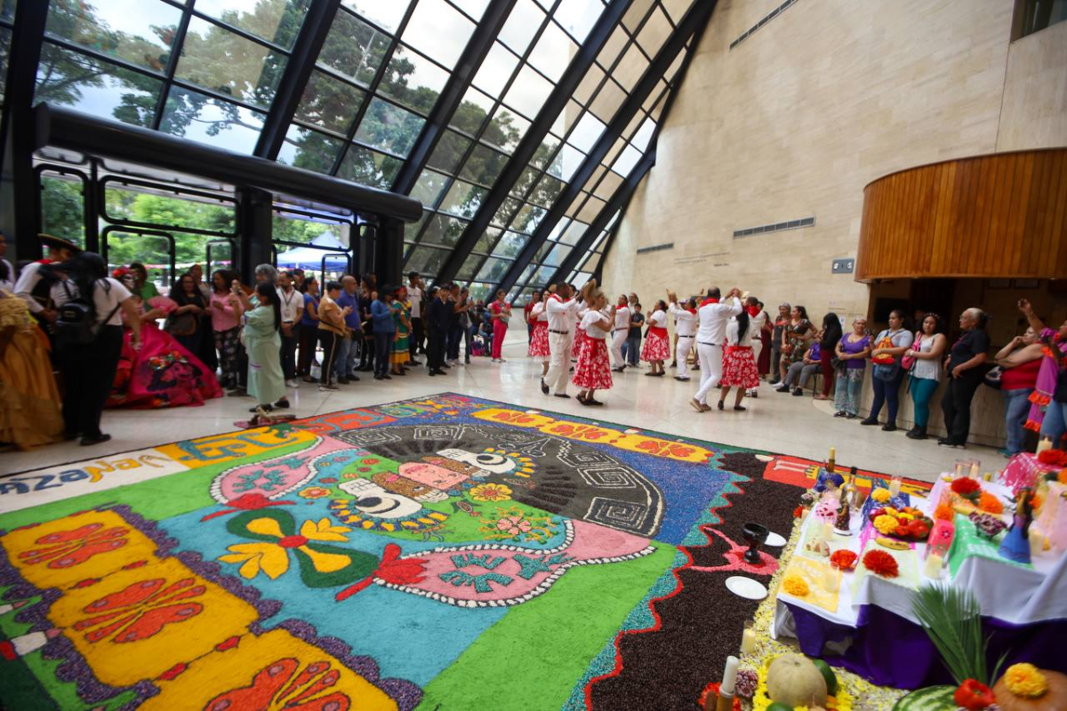 Venezuela y México celebraron Día de los Muertos