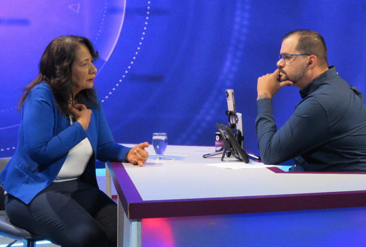 Diputada Medina insta a trabajar por la paz y el diálogo