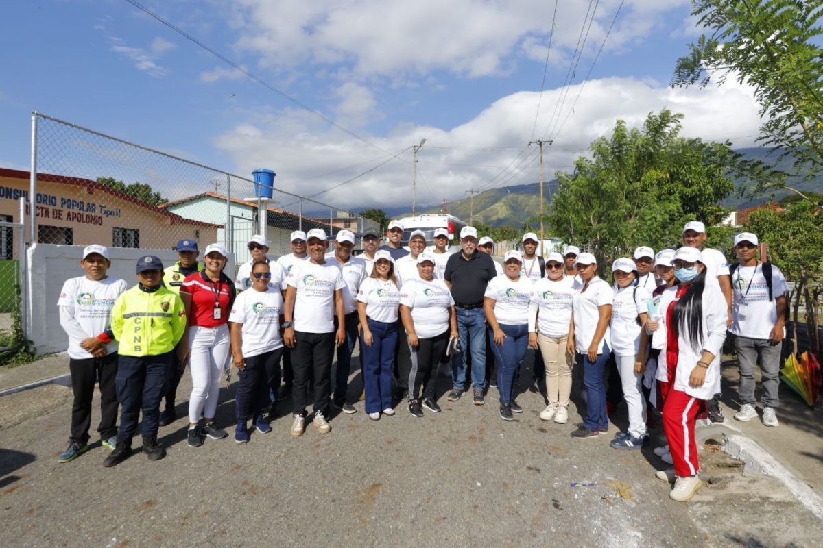 Plan para control de mosquitos aborda a familias en Yaracuy