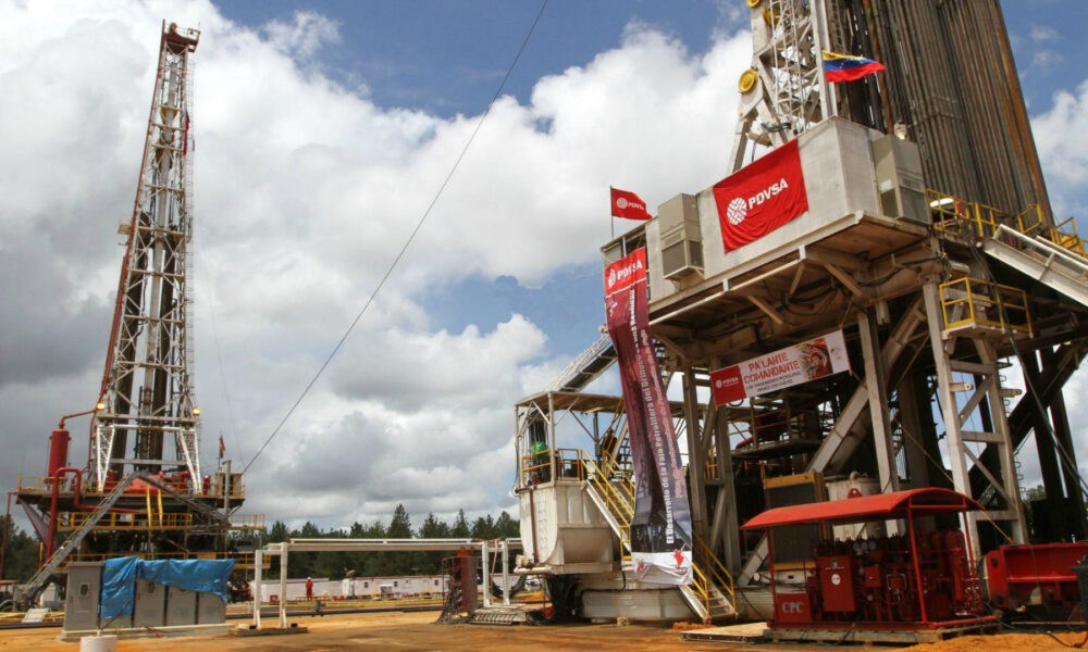 Industria petrolera venezolana avanza en la consolidación económica
