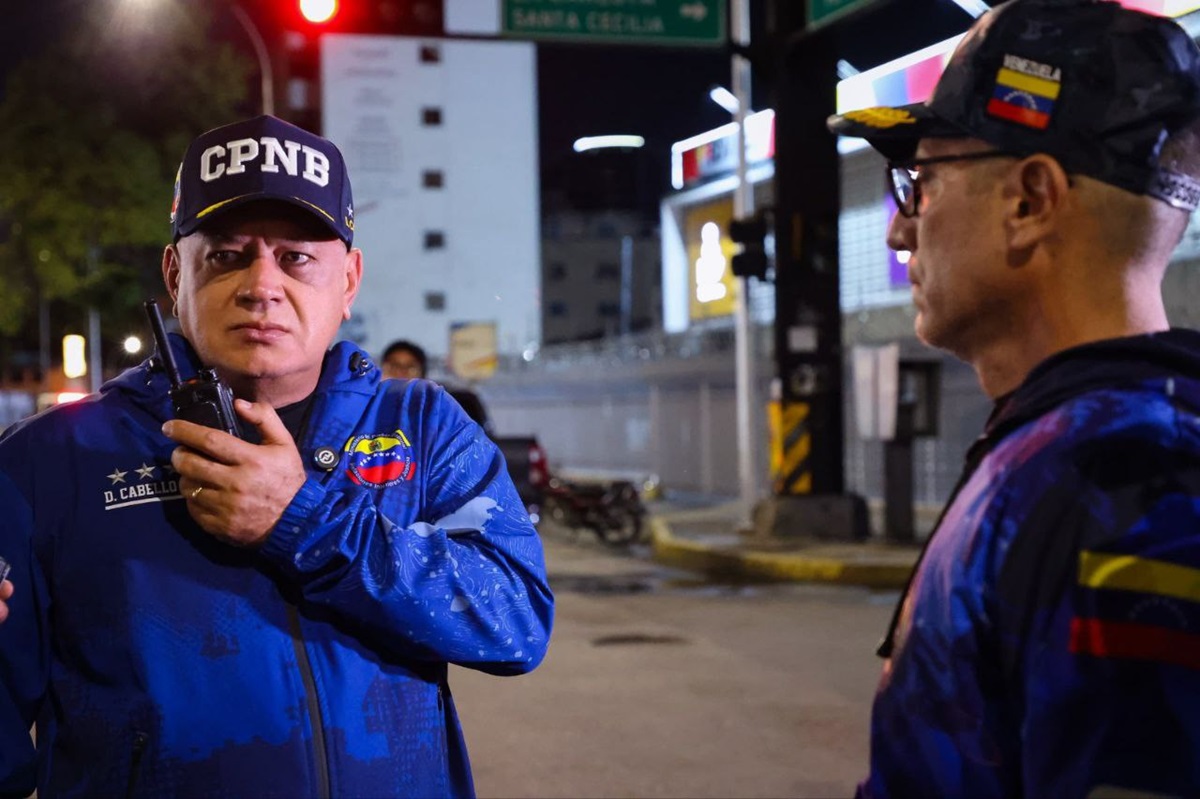 Supervisan dispositivos de seguridad en Caracas y Miranda