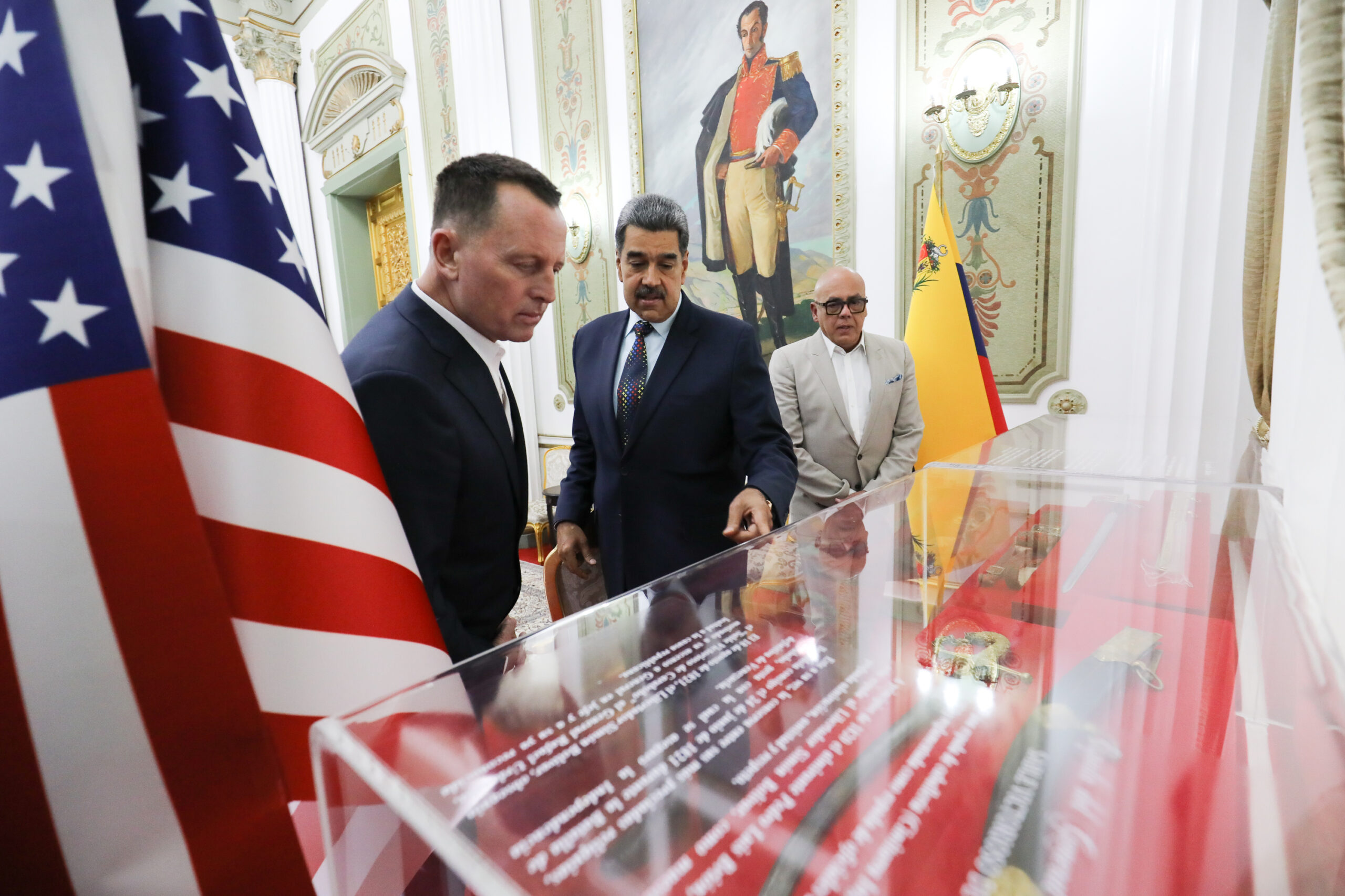 Presidente propone 'Agenda Cero' a enviado de la Casa Blanca