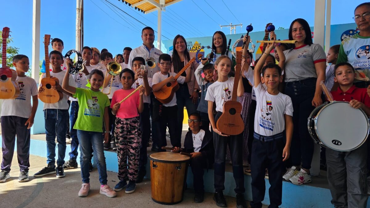 Fundación del Niño en Monagas recibe instrumentos musicales