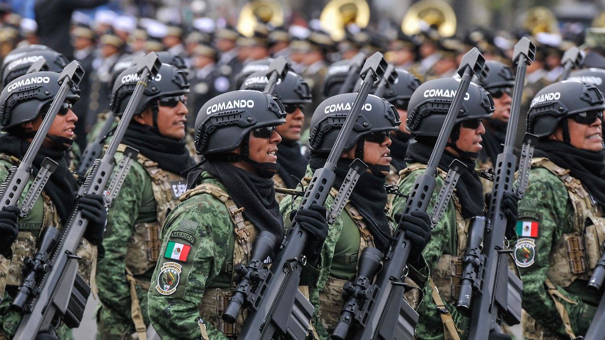 México despliega 10.000 militares en la frontera con EEUU