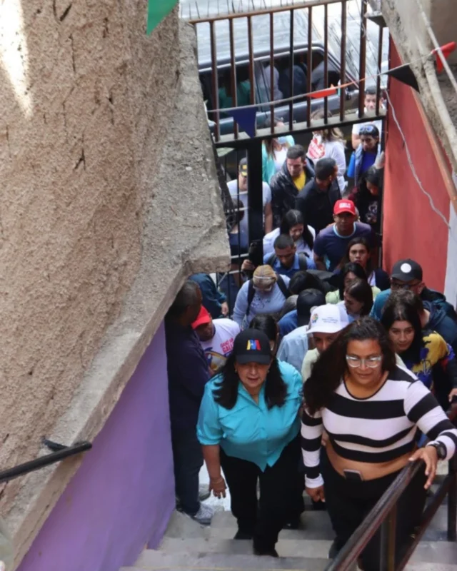 Construcción de muro de contención beneficia a 150 familias en Petare