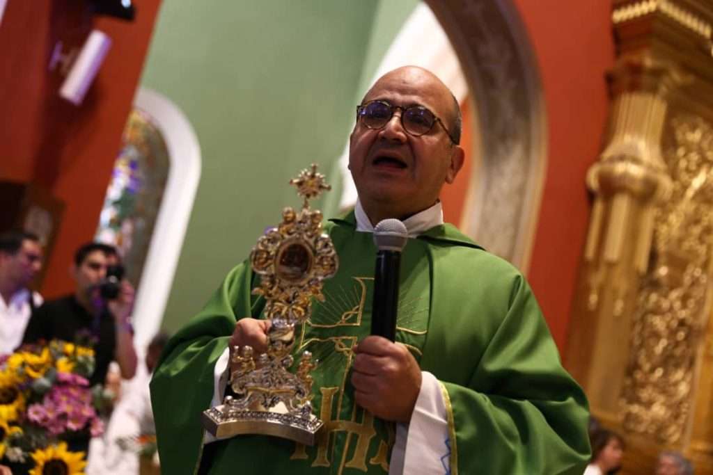 Devoción y acción de gracia caracterizó la Misa de las Batas Blancas